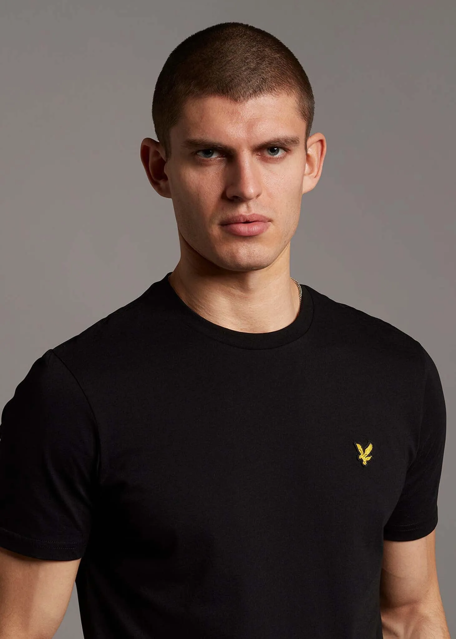 T-Shirt mit Rundhalsausschnitt - Tiefschwarz