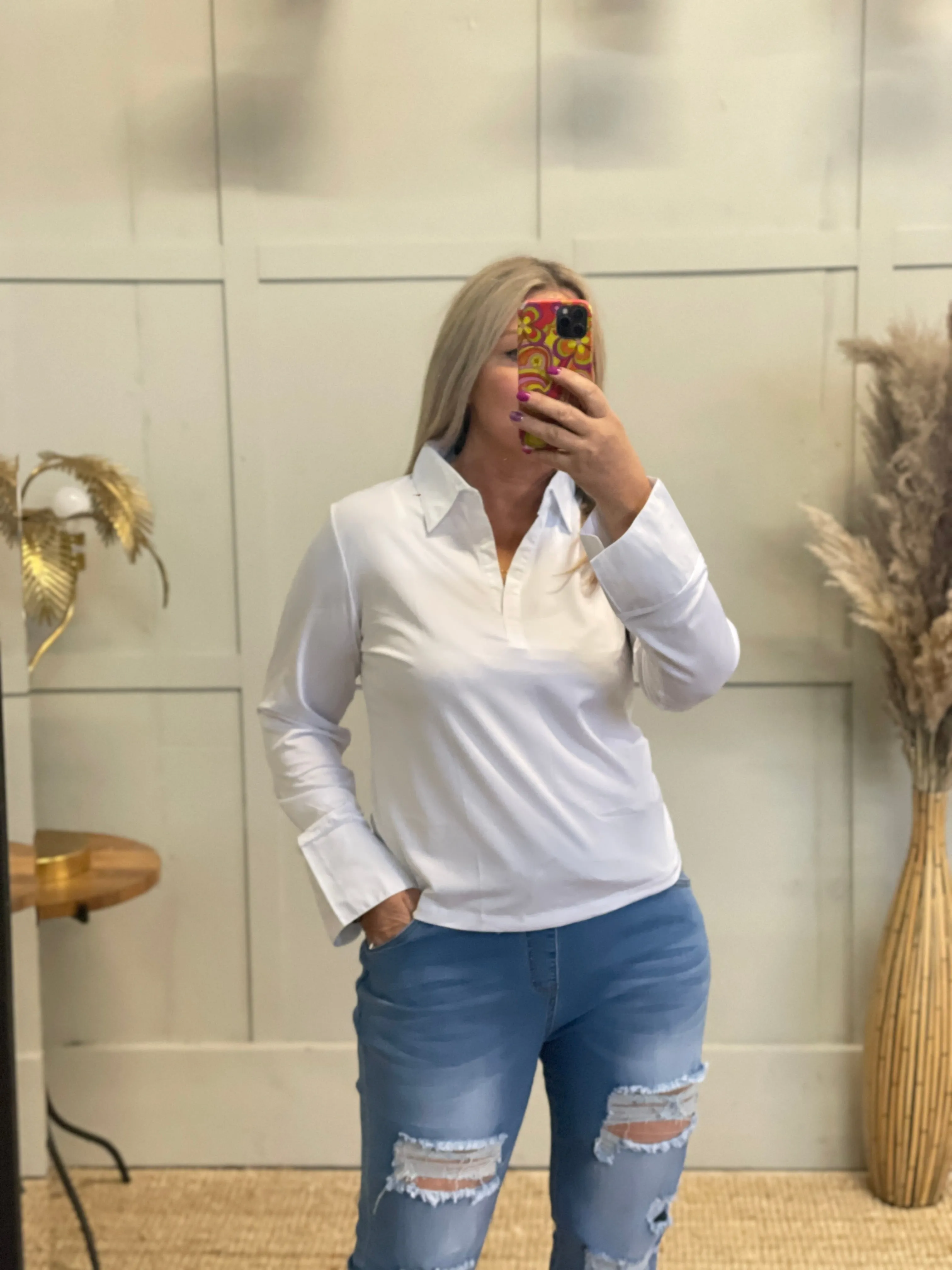 The Essential  skin Layering Shirt with Cotton Collar and Cuffs