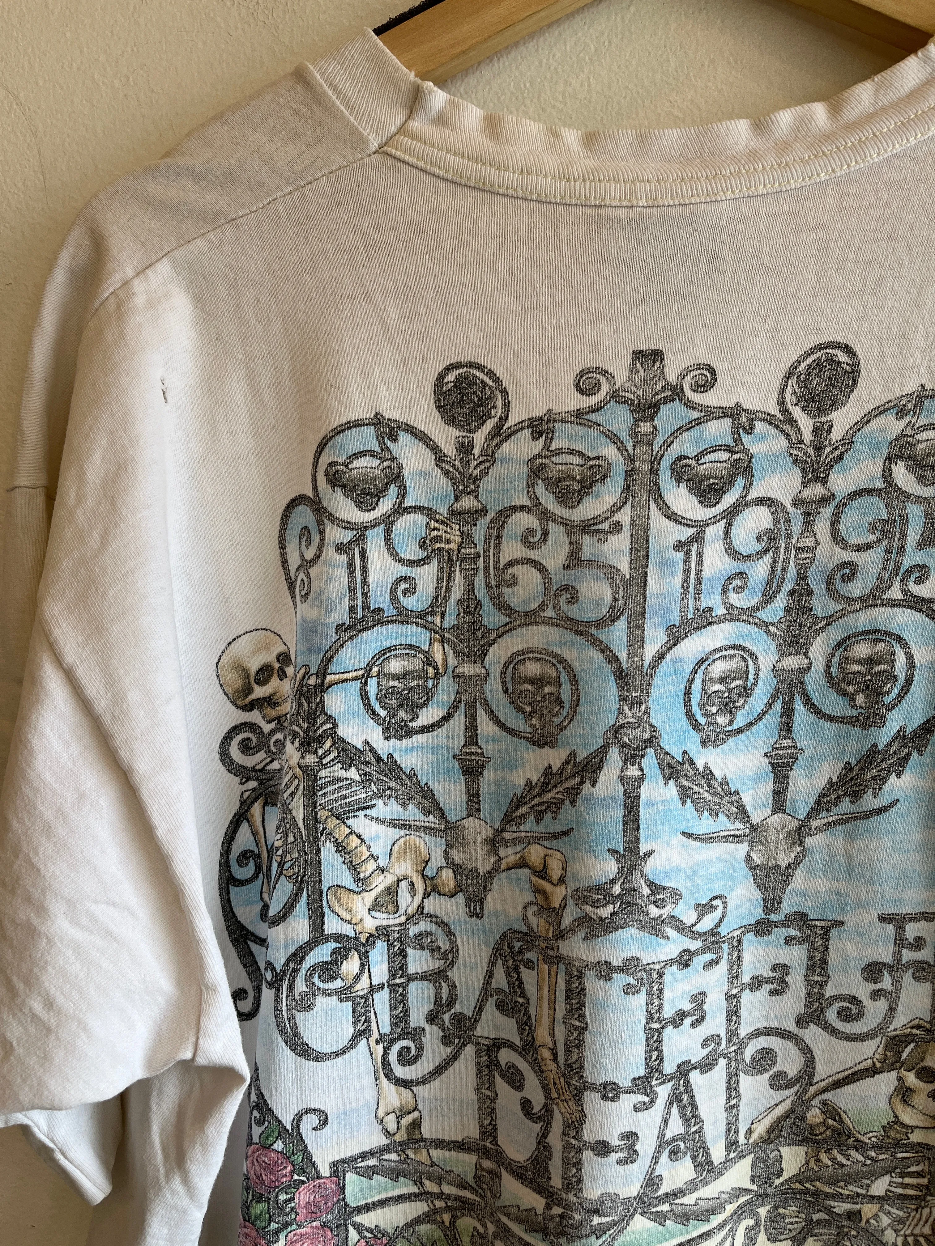 Vintage 1995 Grateful Dead Tour T-Shirt